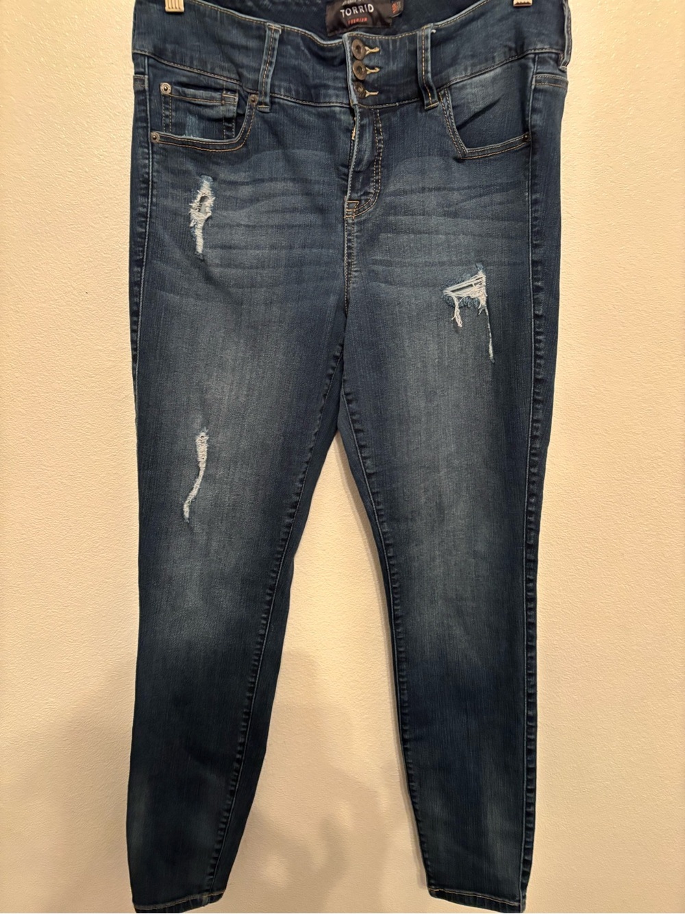 Torrid  Distressed Skinny Jeans  16